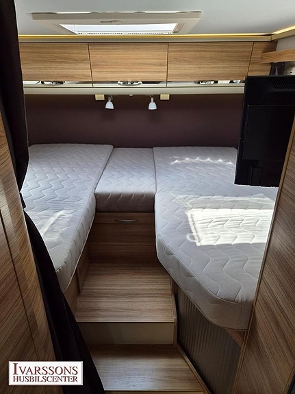 Adria Matrix Supreme 687 SL / Enkelsängar / Alde / AC bodel 14 of 22