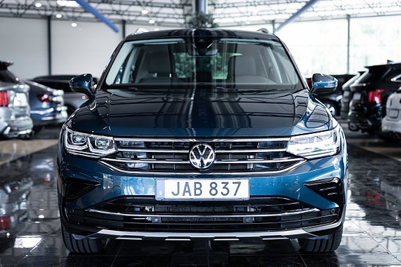 Volkswagen Tiguan 2 of 30