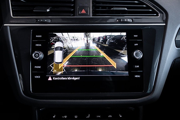 Volkswagen Tiguan 25 of 30