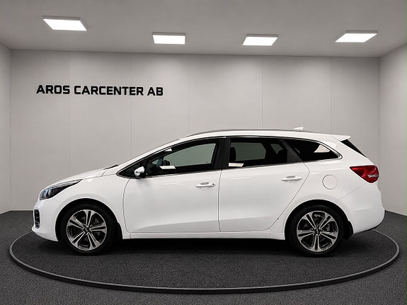 Kia Ceed 2 of 15