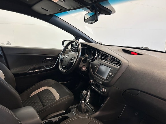 Kia Ceed 4 of 15