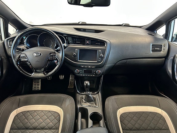 Kia Ceed 7 of 15