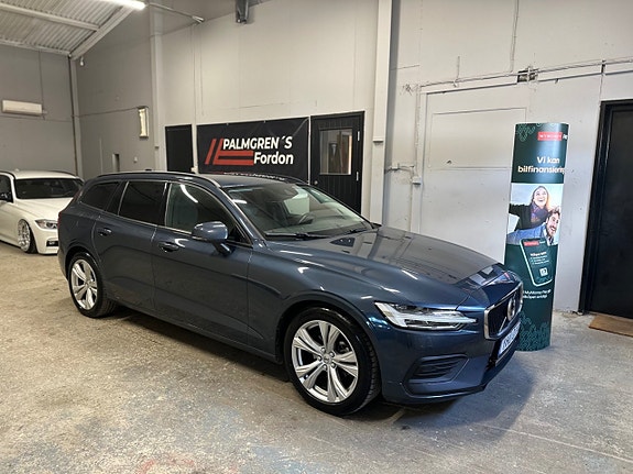 Volvo V60 2 of 17