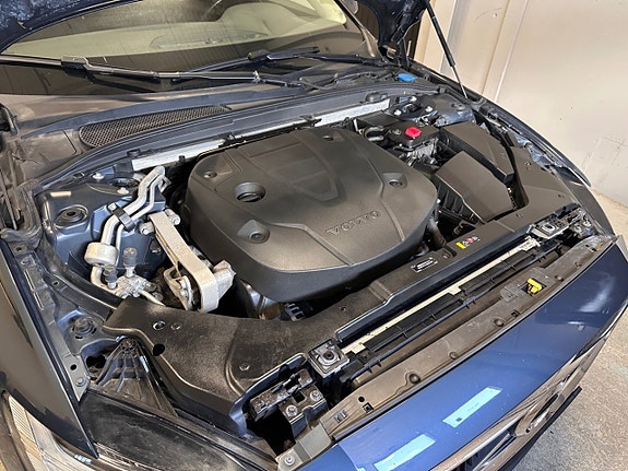 Volvo V60 16 of 17