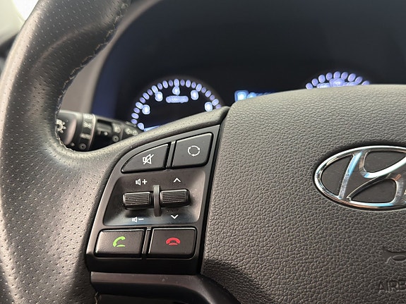 Hyundai Tucson 17 of 30