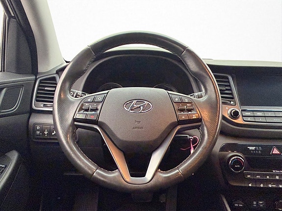 Hyundai Tucson 14 of 30
