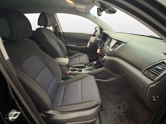 Hyundai Tucson 27 of 30