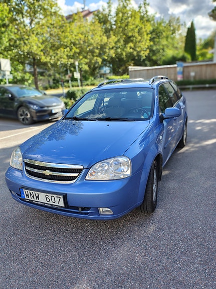 Chevrolet Nubira 2 of 5