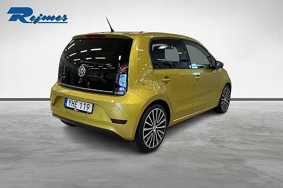 Volkswagen UP! 16 of 17