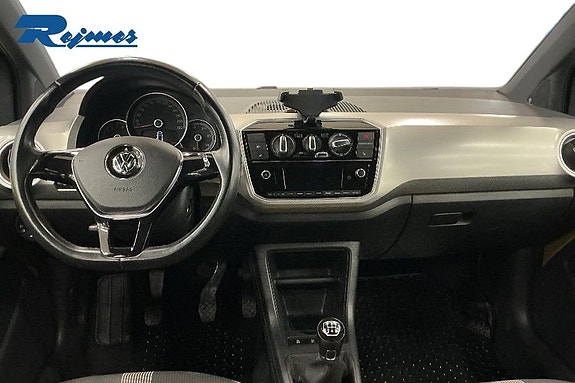Volkswagen UP! 7 of 17