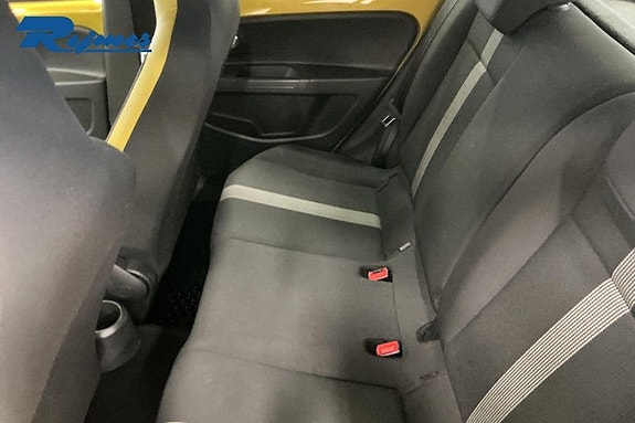 Volkswagen UP! 11 of 17