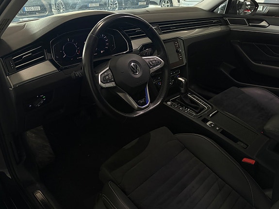 Volkswagen Passat 5 of 18