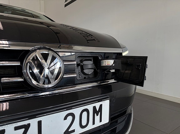 Volkswagen Passat 18 of 18