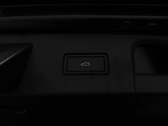 Volkswagen Passat 15 of 18