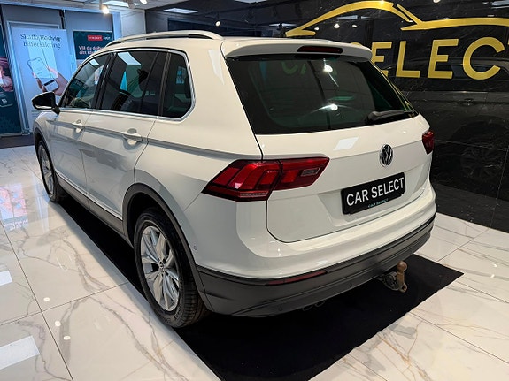 Volkswagen Tiguan 3 of 30