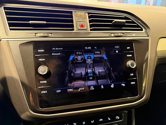 Volkswagen Tiguan 20 of 30