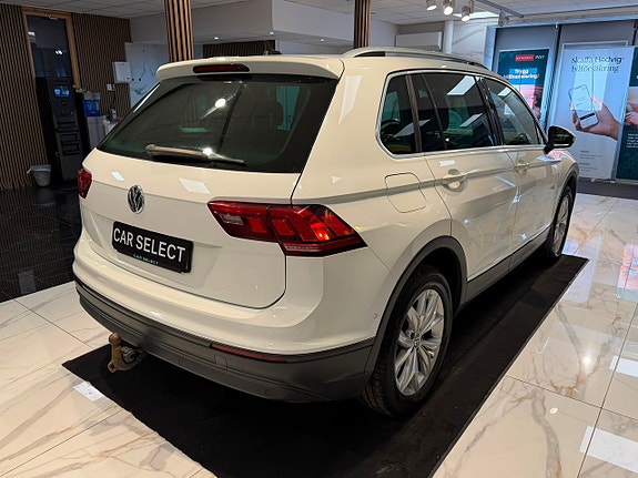 Volkswagen Tiguan 7 of 30