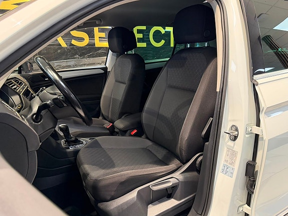 Volkswagen Tiguan 22 of 30