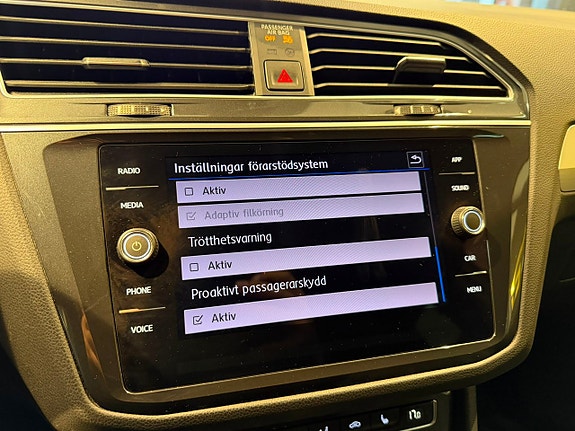 Volkswagen Tiguan 17 of 30