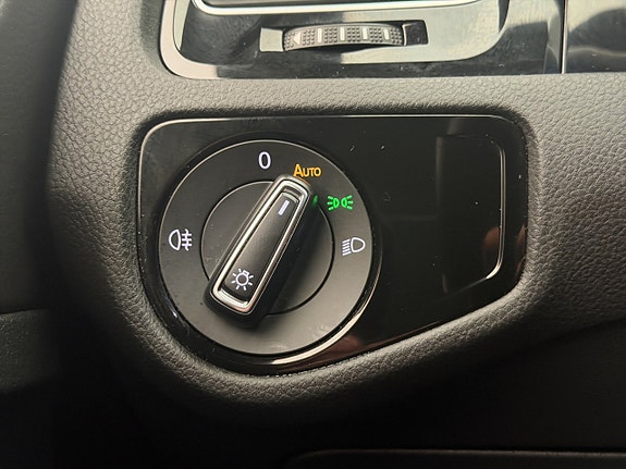 Volkswagen Golf I 21 of 26