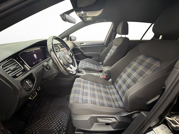 Volkswagen Golf I 11 of 26