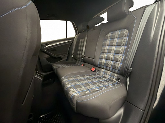 Volkswagen Golf I 12 of 26