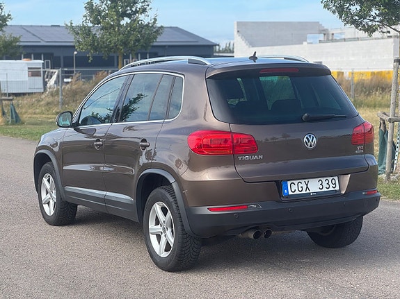 Volkswagen Tiguan 6 of 17