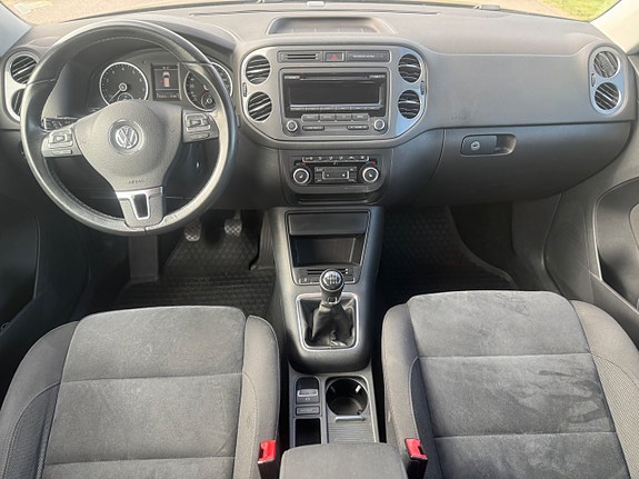 Volkswagen Tiguan 9 of 17