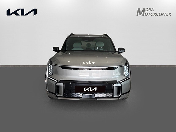 Kia EV9 2 of 14