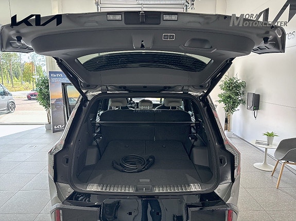 Kia EV9 14 of 14