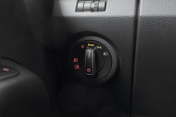 Volkswagen Amarok 16 of 22