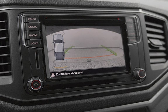 Volkswagen Amarok 12 of 22