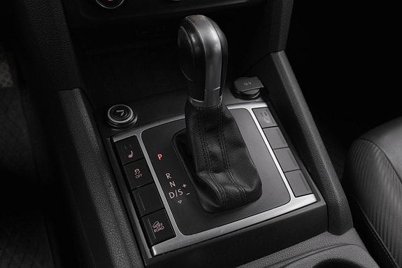 Volkswagen Amarok 13 of 22