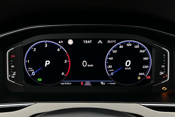 Volkswagen Passat 7 of 26