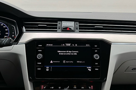 Volkswagen Passat 24 of 26