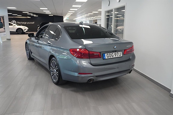 BMW 530e 6 of 14