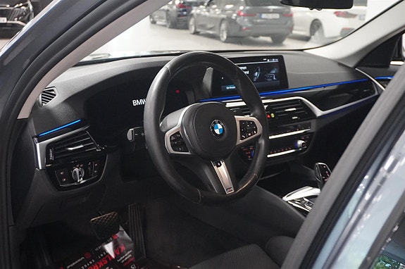 BMW 530e 4 of 14