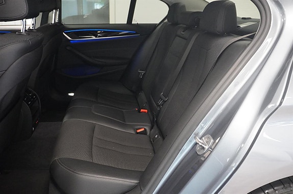 BMW 530e 8 of 14