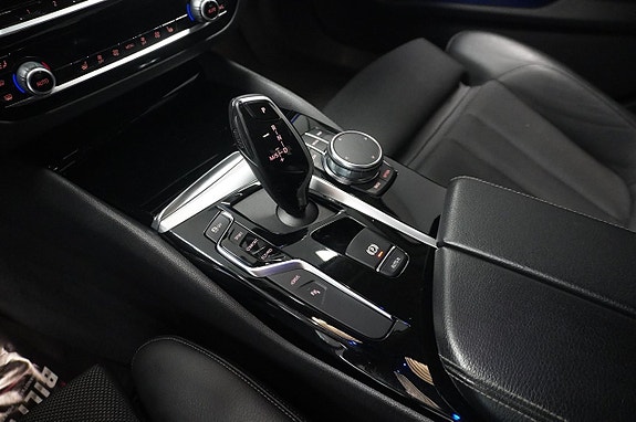 BMW 530e 11 of 14
