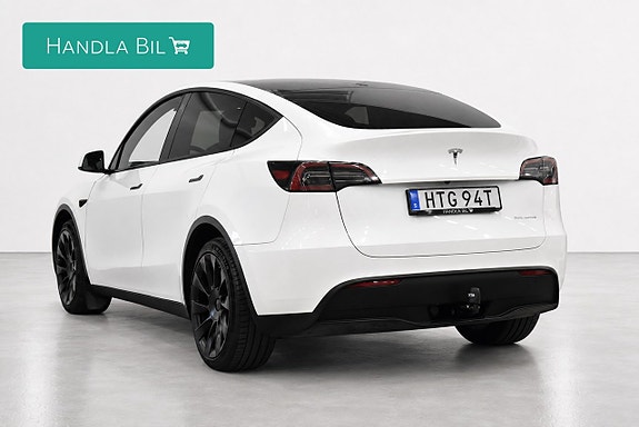 Tesla Model Y 7 of 24