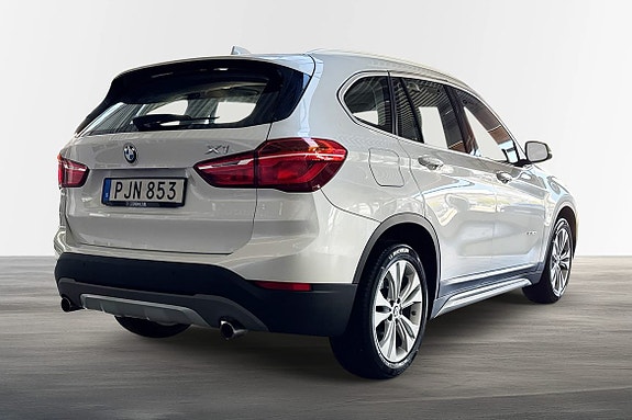 BMW X1 3 of 18