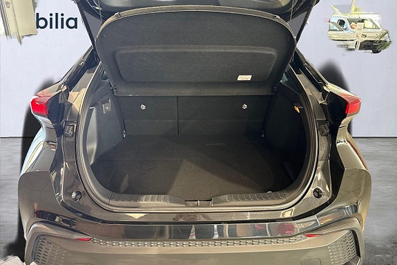 Toyota C-HR 12 of 21