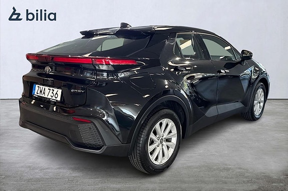 Toyota C-HR 19 of 21
