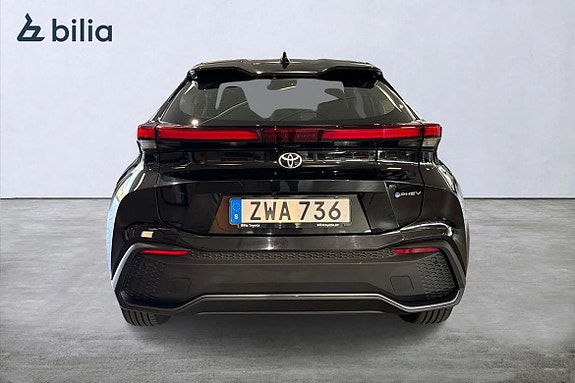 Toyota C-HR 5 of 21