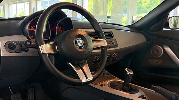 BMW Z4 7 of 22