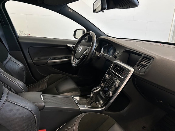 Volvo V60 4 of 20