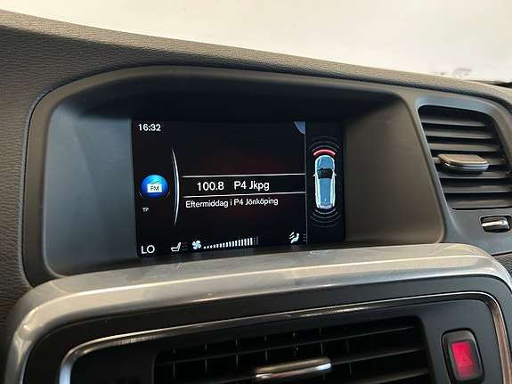 Volvo V60 12 of 20