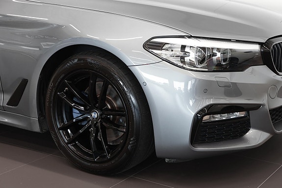 BMW 520 9 of 19