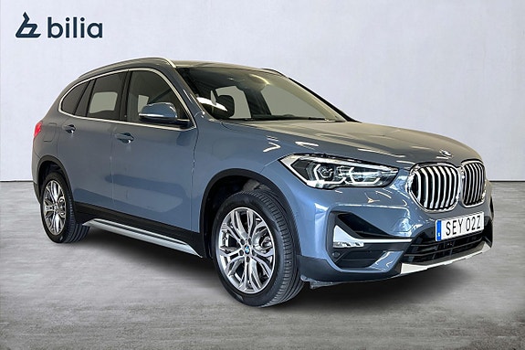 BMW X1 3 of 21