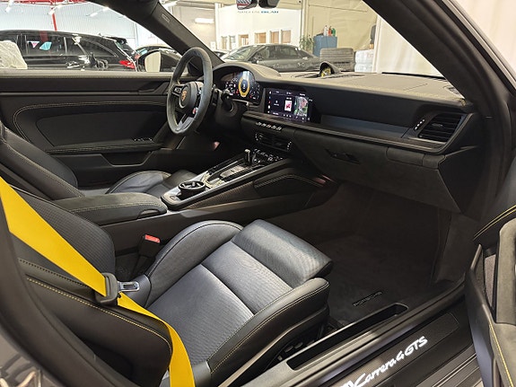 Porsche 911 13 of 22
